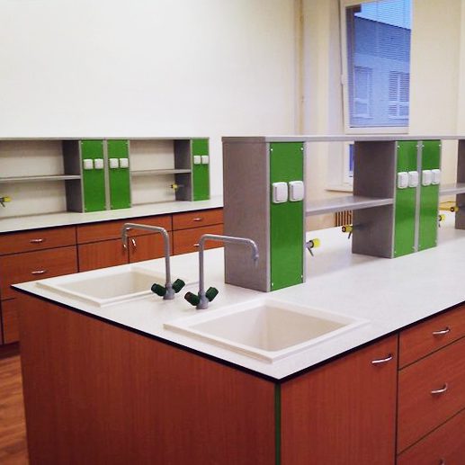 Laboratorní nábytek
